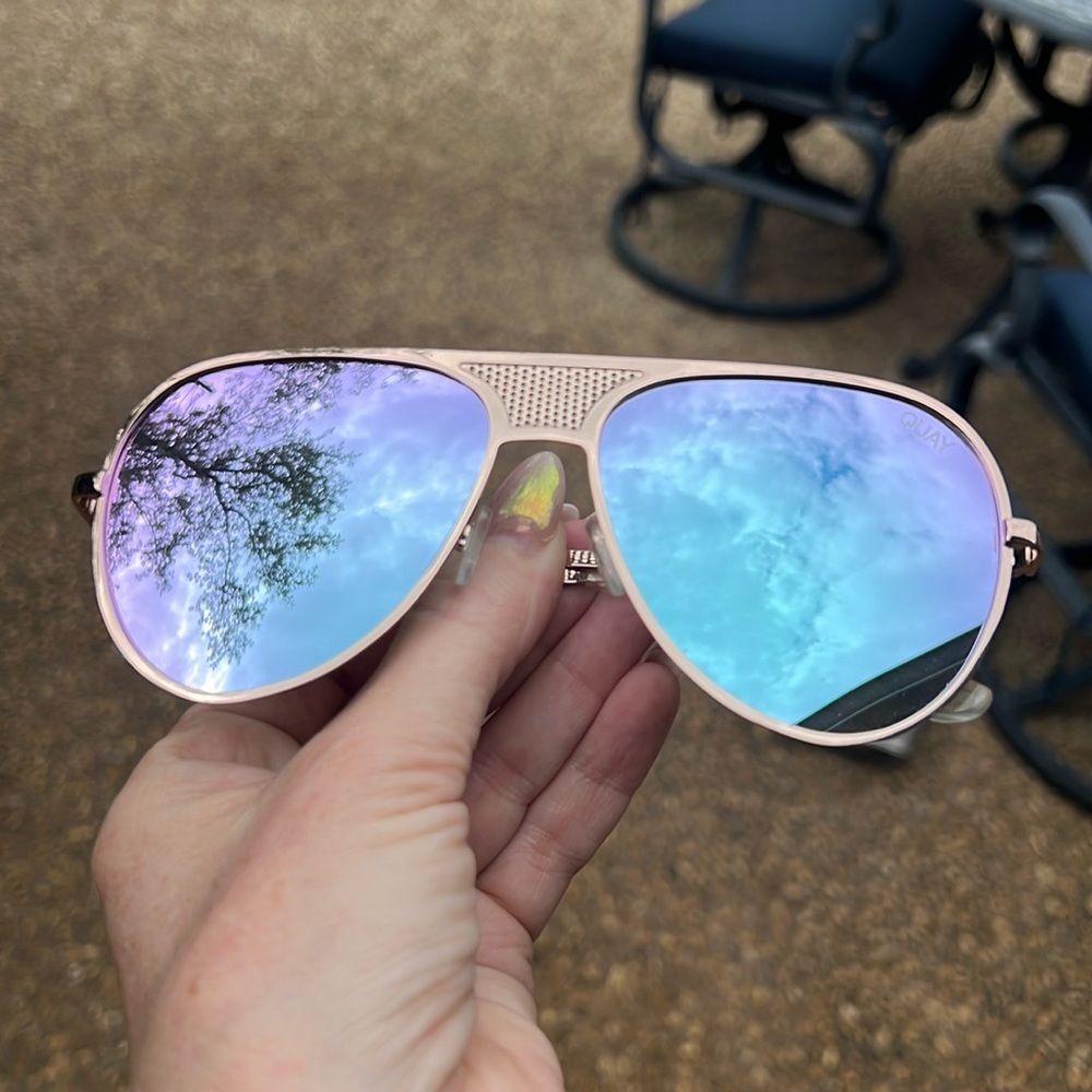 Quay, Australia, aviator sunglasses with reflective lenses NWT